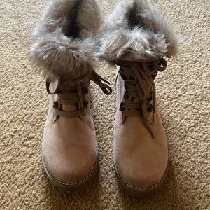 Cliffs by  White Mountain  Women's Moto combat boots, Carmel Size 9.5M